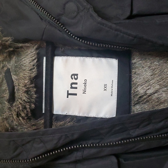 TNA Aritzia Niseko jacket - Picture 2 of 4
